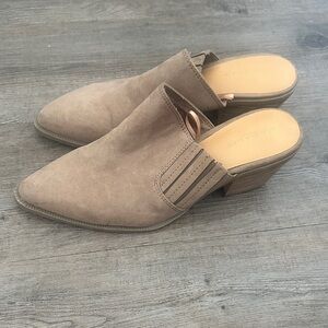 American Eagle Outfitters Taupe Suede Slip-On Mule Heels
